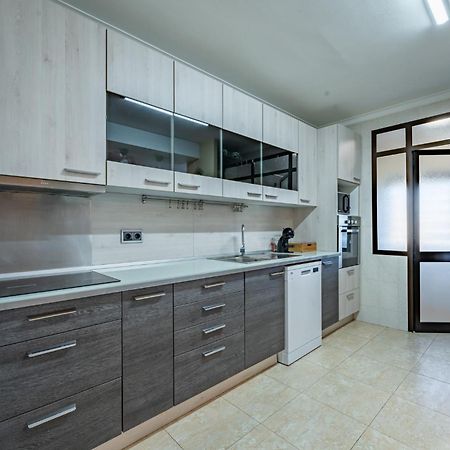 Cozy And Quiet Spacious Flat บีลาโนวาเดกายา ภายนอก รูปภาพ