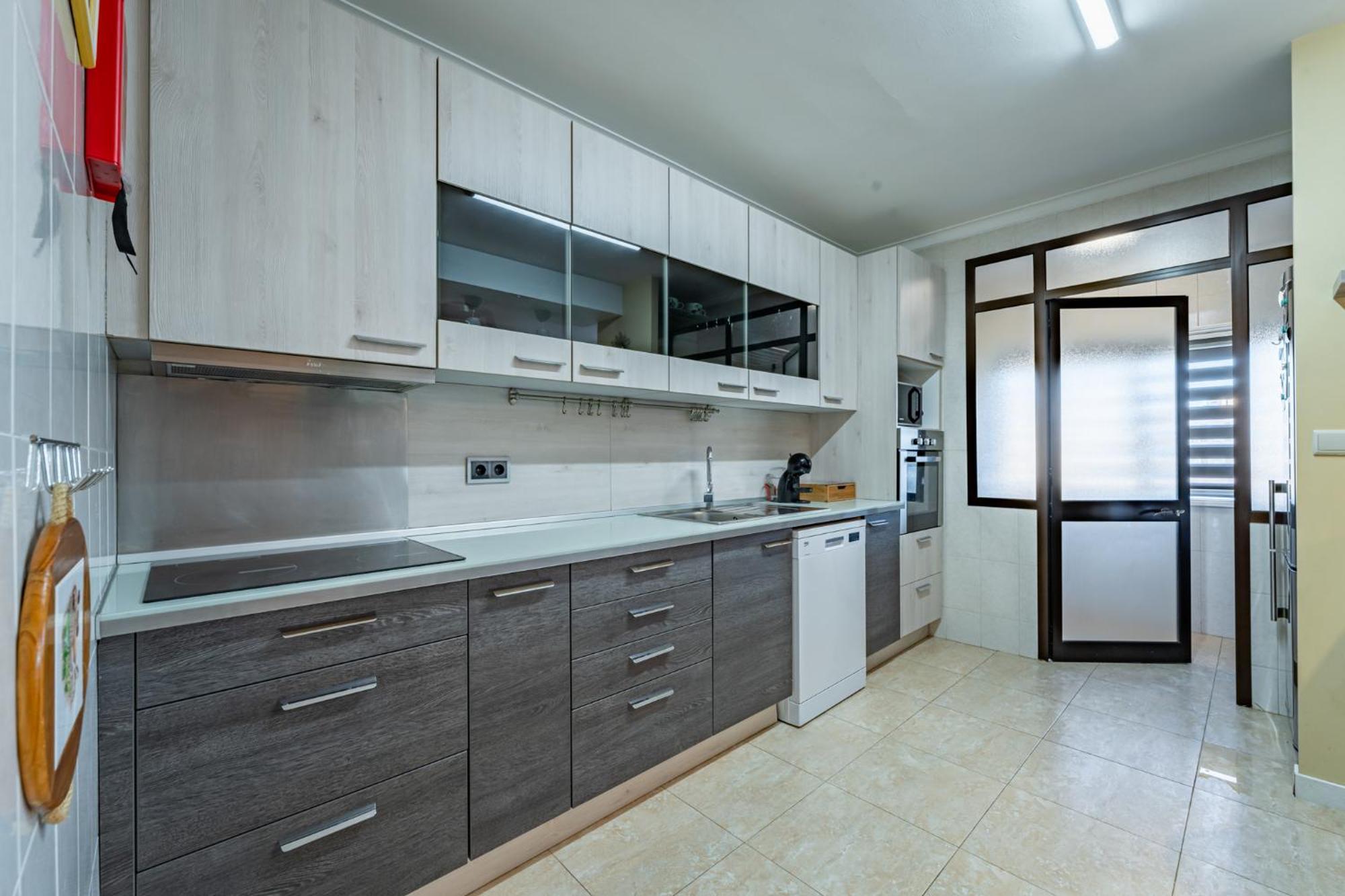 Cozy And Quiet Spacious Flat บีลาโนวาเดกายา ภายนอก รูปภาพ