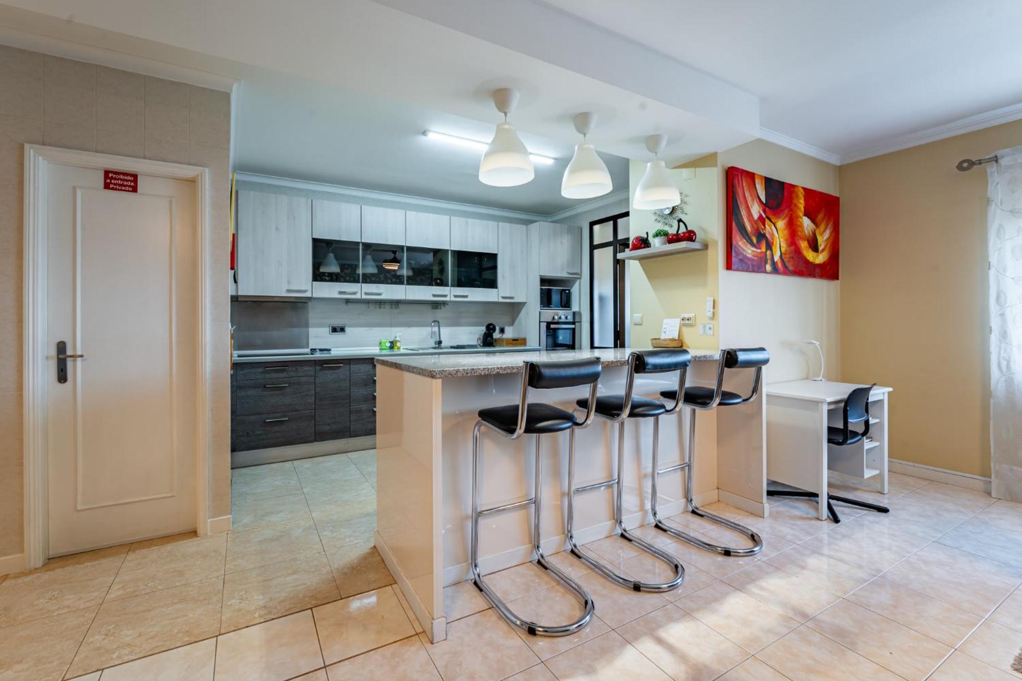 Cozy And Quiet Spacious Flat บีลาโนวาเดกายา ภายนอก รูปภาพ